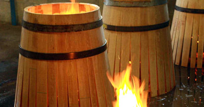 making-oak-barrels_s